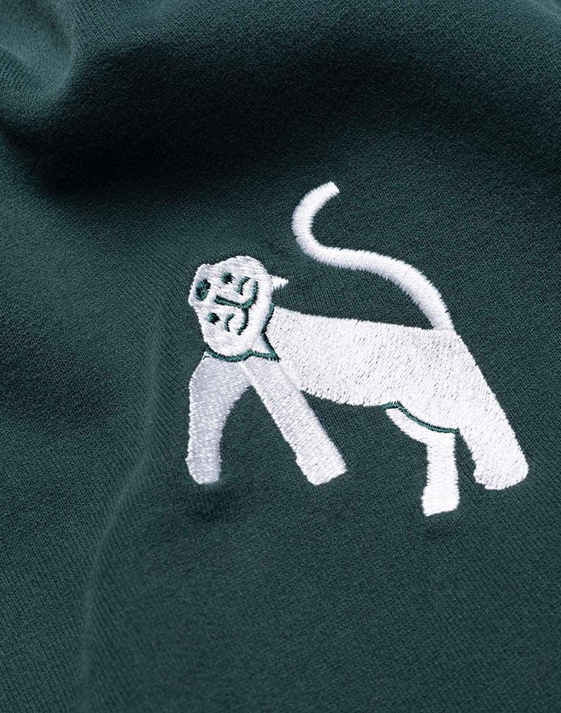 OLOW Wild Sweatshirt Herren Lärchengrün – Affenstickerei im Detail
